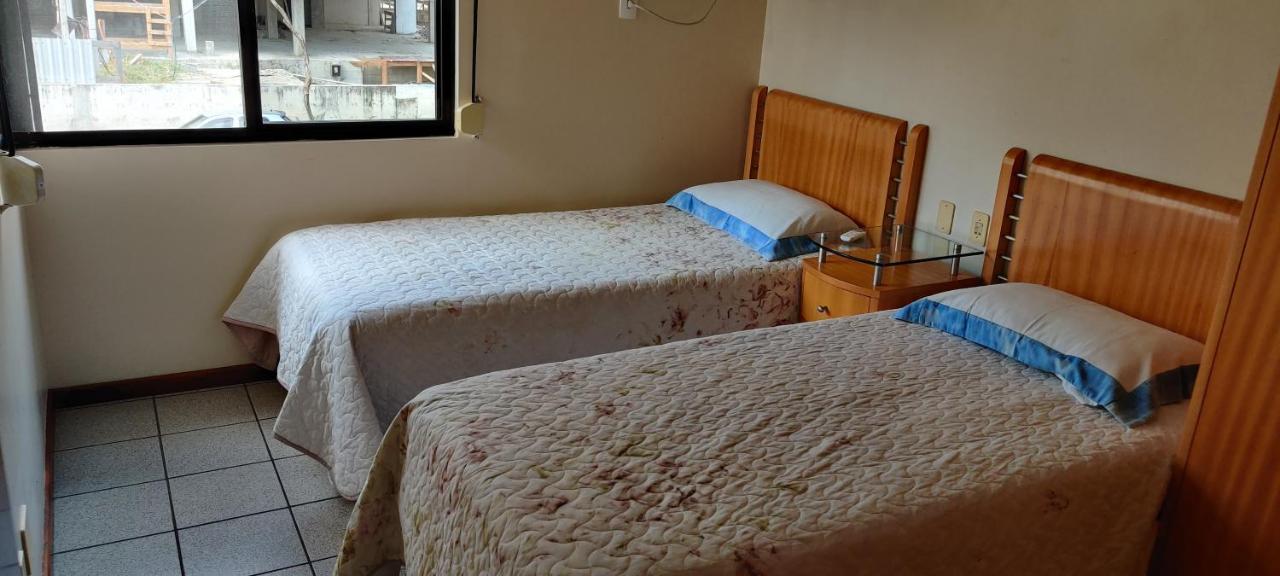 Apto Cond. Porto Ventura 3 Quartos フロリアノポリス エクステリア 写真