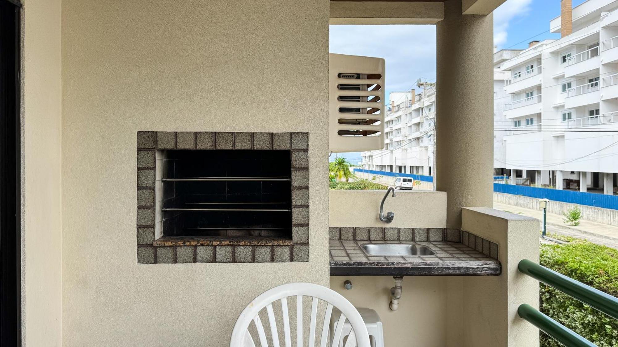 Apto Cond. Porto Ventura 3 Quartos フロリアノポリス エクステリア 写真