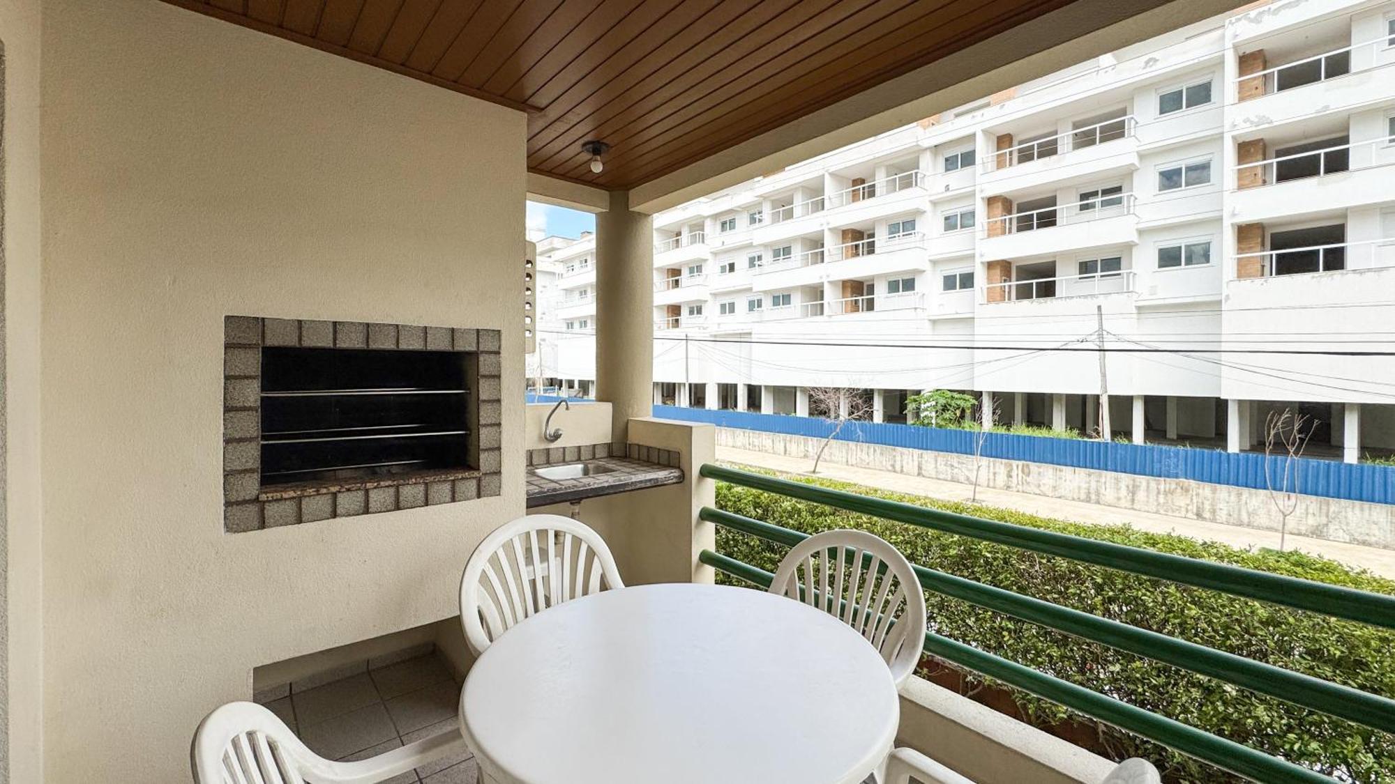 Apto Cond. Porto Ventura 3 Quartos フロリアノポリス エクステリア 写真
