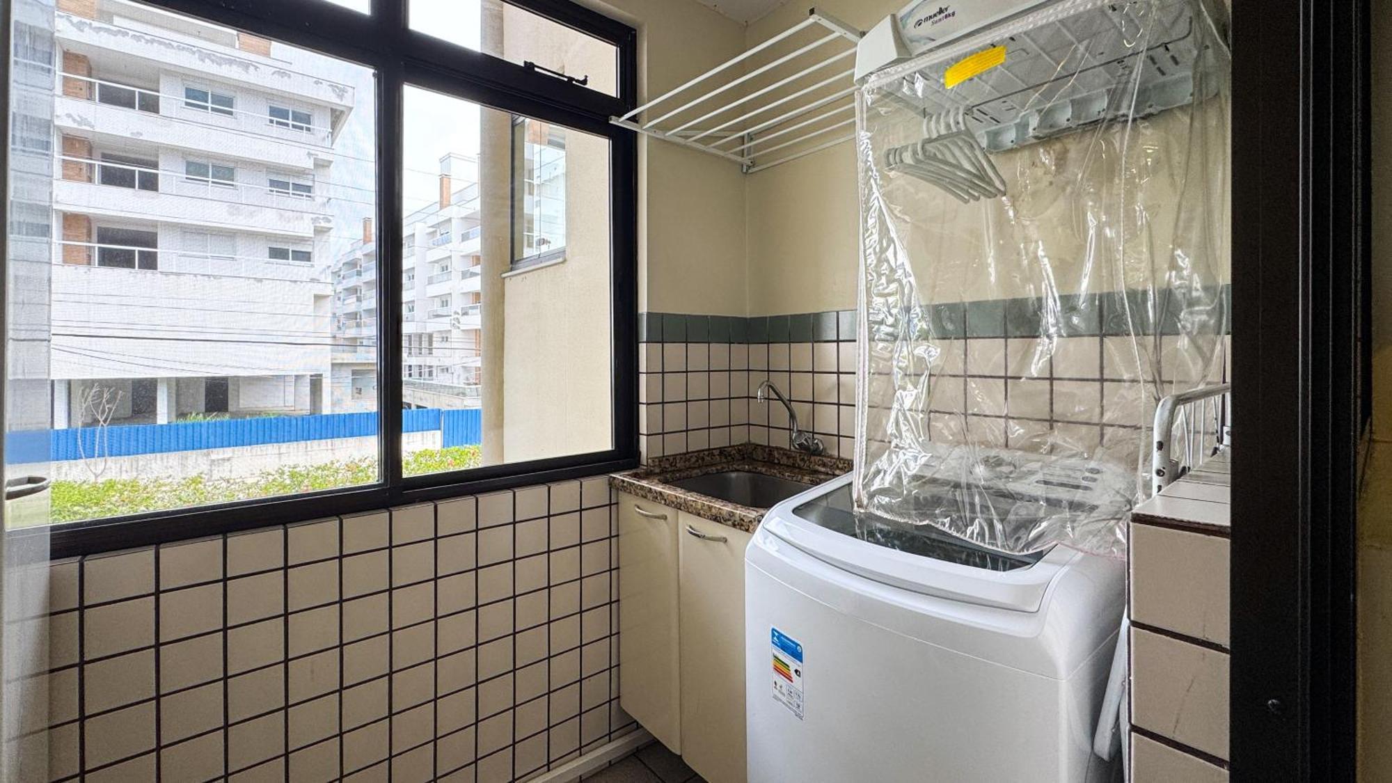 Apto Cond. Porto Ventura 3 Quartos フロリアノポリス エクステリア 写真