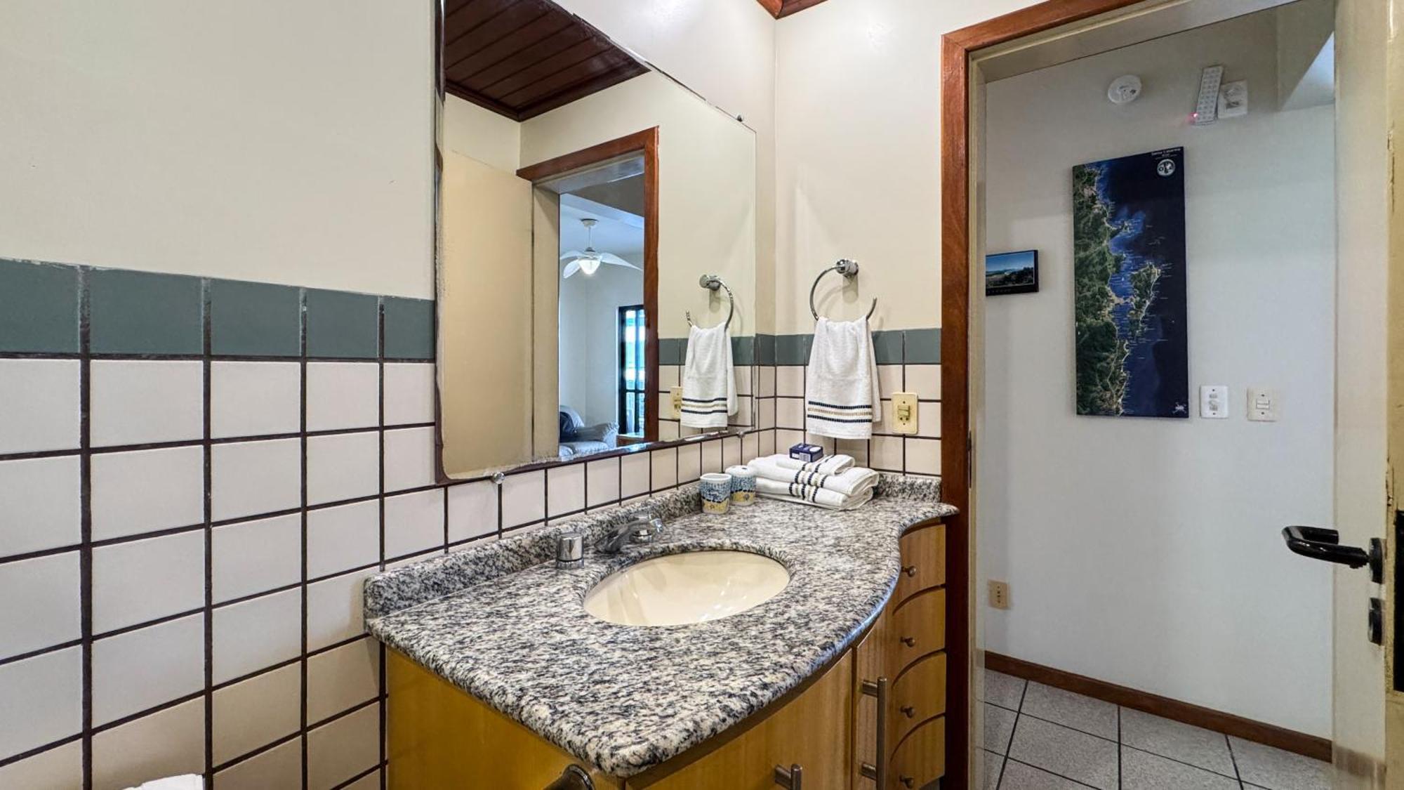 Apto Cond. Porto Ventura 3 Quartos フロリアノポリス エクステリア 写真