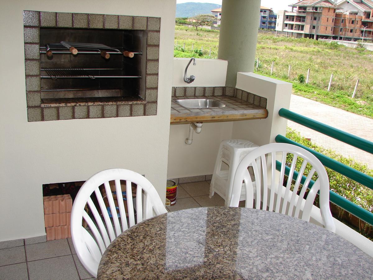 Apto Cond. Porto Ventura 3 Quartos フロリアノポリス エクステリア 写真