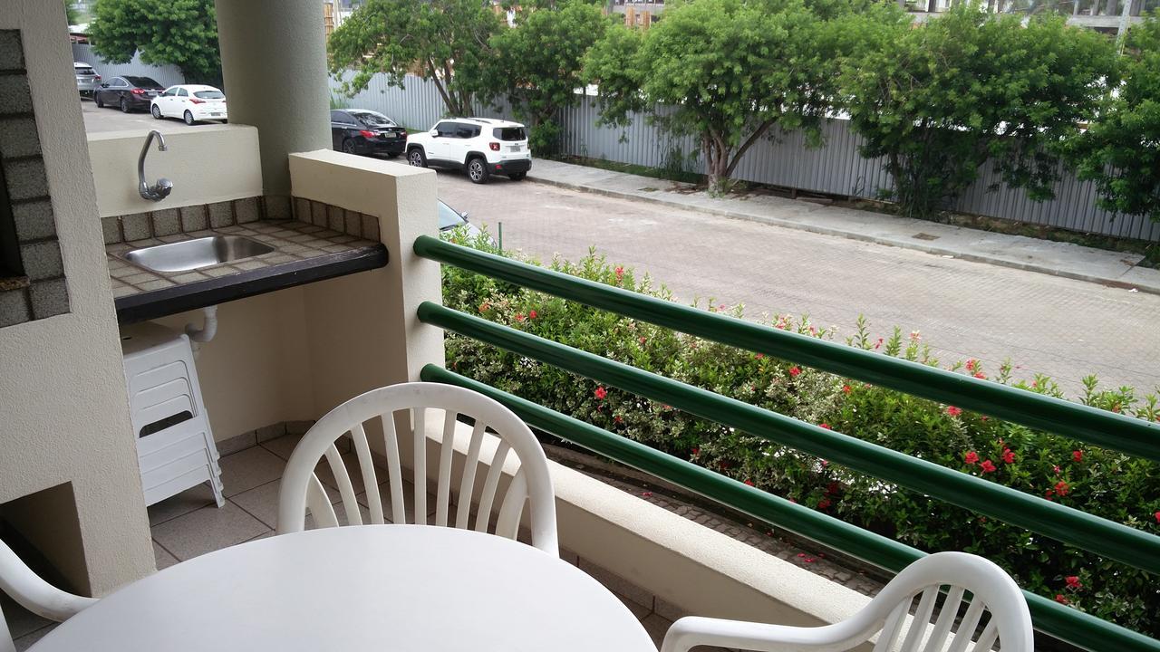 Apto Cond. Porto Ventura 3 Quartos フロリアノポリス エクステリア 写真